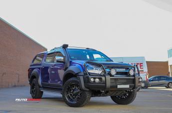 ISUZU DMAX STROKE GLOSS BLACK MILLED